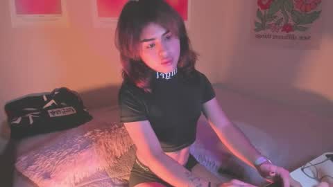 Snapshot of kai_novoa chatting on 10.31.25 Kai Novoa online show from 10.31.25