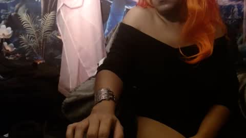 Snapshot of kai_rayne chatting on 09.22.25 Kai online show from 09.22.25