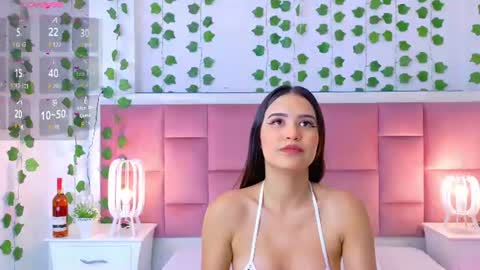 Snapshot of kaily_sweet1 chatting on 06.15.26 kelly online show from 06.15.26