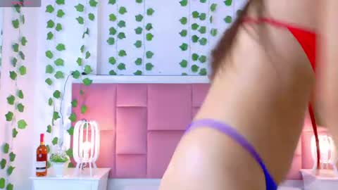 Snapshot of kaily_sweet1 chatting on 06.19.26 kelly online show from 06.19.26