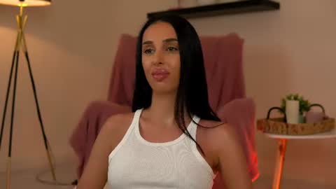 Snapshot of kairaandrews chatting on 06.28.26 Kaira online show from 06.28.26