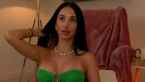 Snapshot of kairaandrews chatting on 07.18.26 Kaira online show from 07.18.26