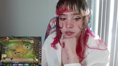 Snapshot of kairilovescumm chatting on 12.26.24 Kairi online show from 12.26.24