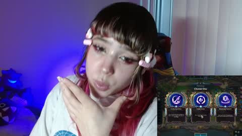 Snapshot of kairilovescumm chatting on 01.14.25 Kairi online show from 01.14.25