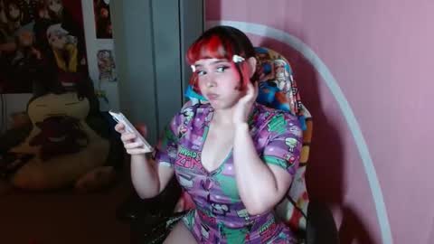 Snapshot of kairilovescumm chatting on 09.18.25 Kairi online show from 09.18.25