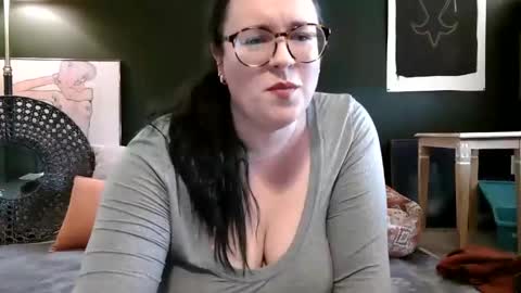 Snapshot of kaitrosss chatting on 05.14.26 kaitrosss online show from 05.14.26