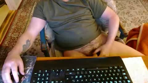 Snapshot of kaiuty chatting on 09.20.25 Leon online show from 09.20.25