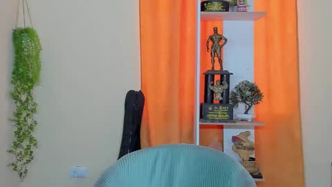 Snapshot of kale_tomson chatting on 12.05.24 kale thomson online show from 12.05.24