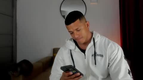 Snapshot of kale_tomson chatting on 10.12.25 kale thomson online show from 10.12.25