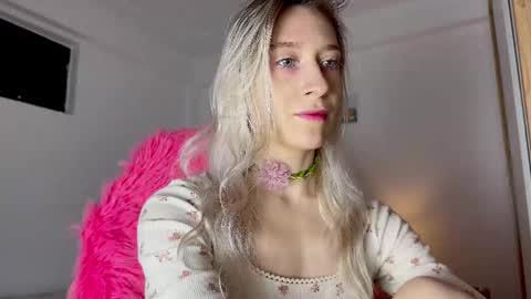 Snapshot of kali_the_goddess chatting on 11.01.25 kali_the_goddess online show from 11.01.25