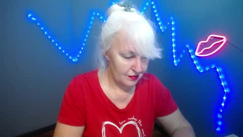 Snapshot of kamaliasim chatting on 04.10.26 KamaliaSim online show from 04.10.26