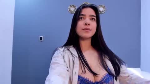Kamila Betancourt online show from 06.04.26