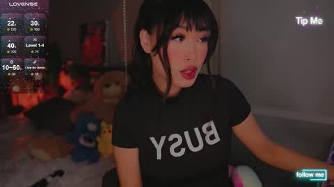 Snapshot of kamilee__xo chatting on 10.15.25 kamilee__xo online show from 10.15.25