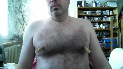 Snapshot of kamiluc1974_2 chatting on 04.24.26 Kamil Lipovy online show from 04.24.26