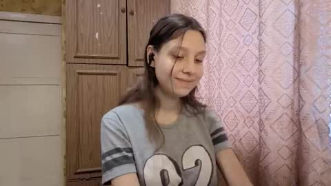 Mari  Simmons online show from 11.14.25