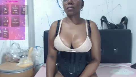 Paola online show from 04.16.26