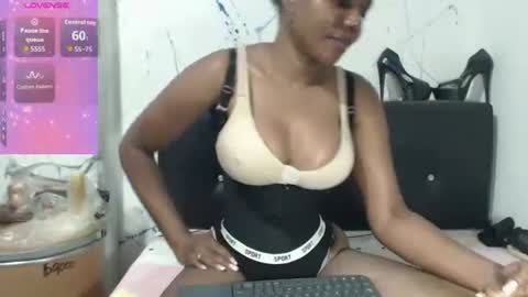 Snapshot of kandysexy chatting on 05.10.26 Paola online show from 05.10.26