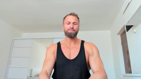 Snapshot of kanegriffin26 chatting on 02.26.25 Kane OF strongkane online show from 02.26.25