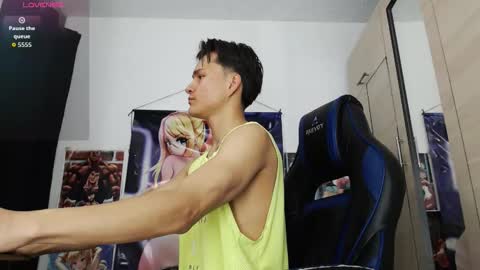 Snapshot of kanekixxxhot chatting on 05.18.26 andres online show from 05.18.26