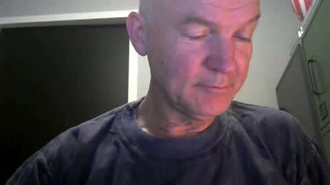 Robbie online show from 11.25.25