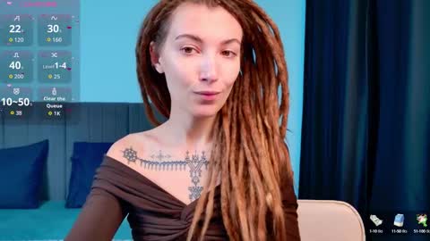 Snapshot of karatart chatting on 09.22.25 Kara online show from 09.22.25