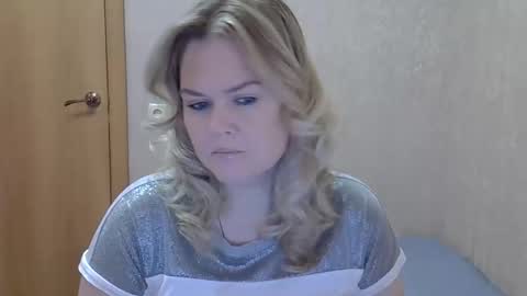 karennelsonx online show from 10.30.25