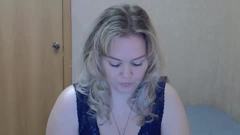 karennelsonx online show from 05.20.26
