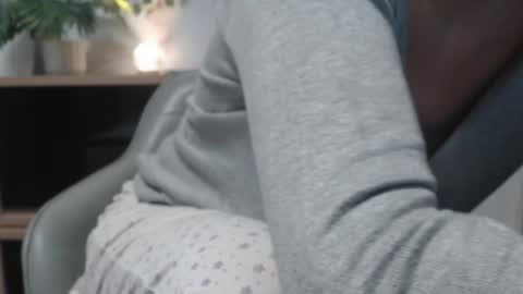 Snapshot of karin_lover chatting on 10.17.25 You can call me K  online show from 10.17.25