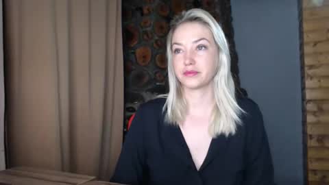 Snapshot of karina_fun chatting on 02.26.26 karina online show from 02.26.26