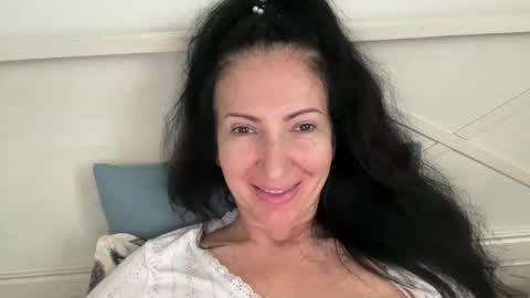 Snapshot of karinablair chatting on 06.11.26 Karina online show from 06.11.26