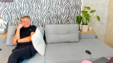 Onlyfans cute valerri       Real Nme Valerri online show from 12.21.24