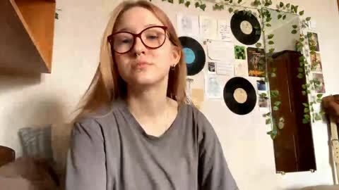 Karina online show from 04.09.26