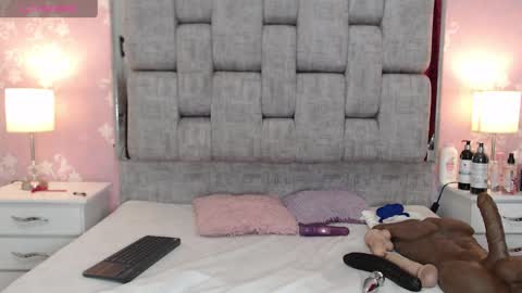 KarinaSimonz online show from 12.29.24