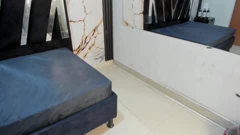 KarinaSimonz online show from 11.12.25