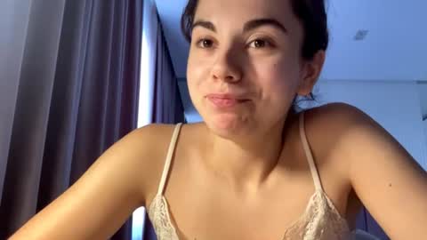 Snapshot of karinawessman chatting on 07.27.26 Nika online show from 07.27.26