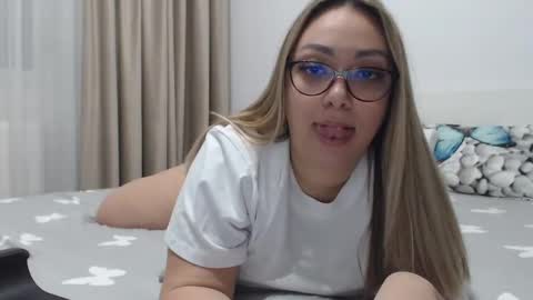 Karin online show from 02.14.25