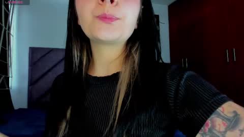 Snapshot of karinna__raven chatting on 07.25.26 KARINNA RAVEN online show from 07.25.26
