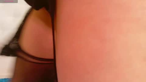 Snapshot of karissia_ chatting on 05.15.26 KARISSIA online show from 05.15.26