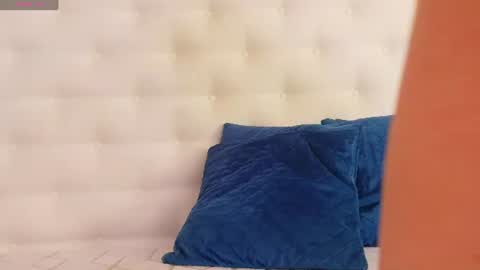 Snapshot of karissia_ chatting on 06.19.26 KARISSIA online show from 06.19.26