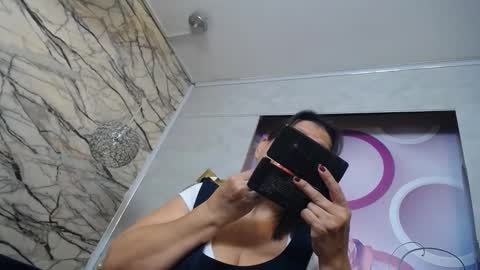 Karito online show from 09.12.25