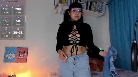 Snapshot of karla__1 chatting on 01.19.25 Ill be on at sunday see u Lynn  Could u help me to reach 100 Thmbs upp plssss   Independent girl 3 online show from 01.19.25