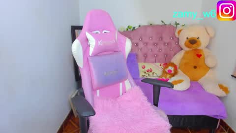 Snapshot of karla_cutee1 chatting on 04.23.26 karla online show from 04.23.26