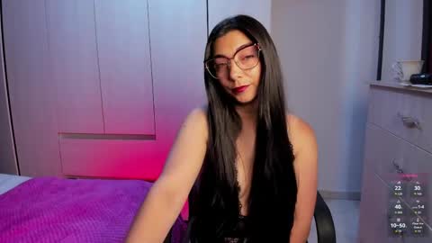 Snapshot of karla_hernandez chatting on 04.11.26 Karla online show from 04.11.26