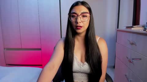 Snapshot of karla_hernandez chatting on 04.15.26 Karla online show from 04.15.26