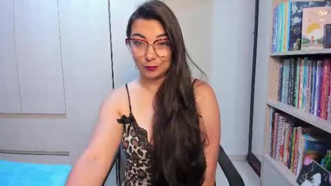 Snapshot of karla_hernandez chatting on 07.27.26 Karla online show from 07.27.26