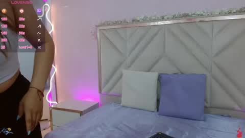 karla_tay1 online show from 05.26.26