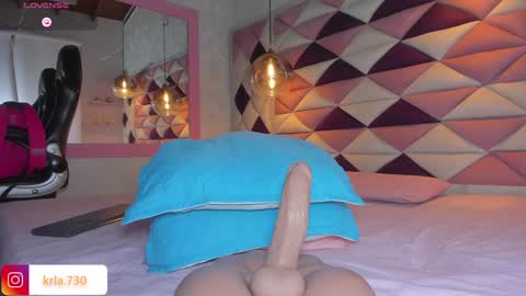 Snapshot of karla_wonderful chatting on 01.16.25 karolina online show from 01.16.25