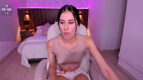 Snapshot of karlaa_james chatting on 10.15.25 Karlaa  online show from 10.15.25