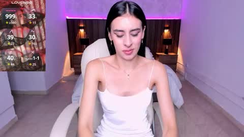 Karlaa  online show from 11.28.25