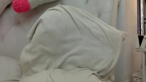 Snapshot of karlagirlfox chatting on 02.26.25 KARLA A online show from 02.26.25